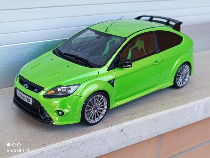 Preview of the first image of Otto Mobile - 1:18 - Ford Focus RS 305hp - limited edition.