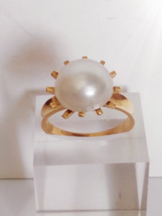 Preview of the first image of 18 kt. Yellow gold - Ring - 3.00 ct - japanese/mabe pearl.