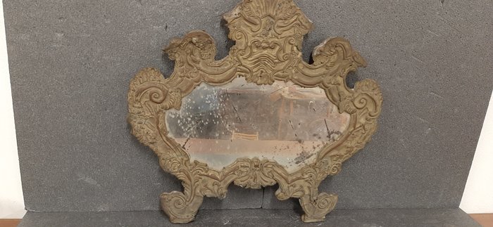 Image 2 of Cartagloria with mirror - wood and embossed copper - Late 19th century