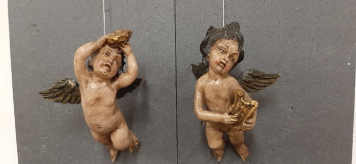 Preview of the first image of 2 flying angels - Baroque - Wood - First half 20th century.