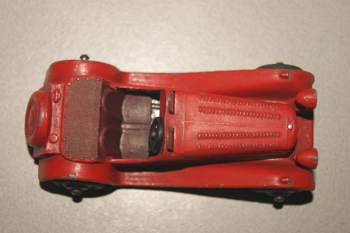 Image 3 of Dinky Toys - 1:48 - Pre-War First Original Issue Red "Jaguar SS100 Sports Car" no. 38F - With both