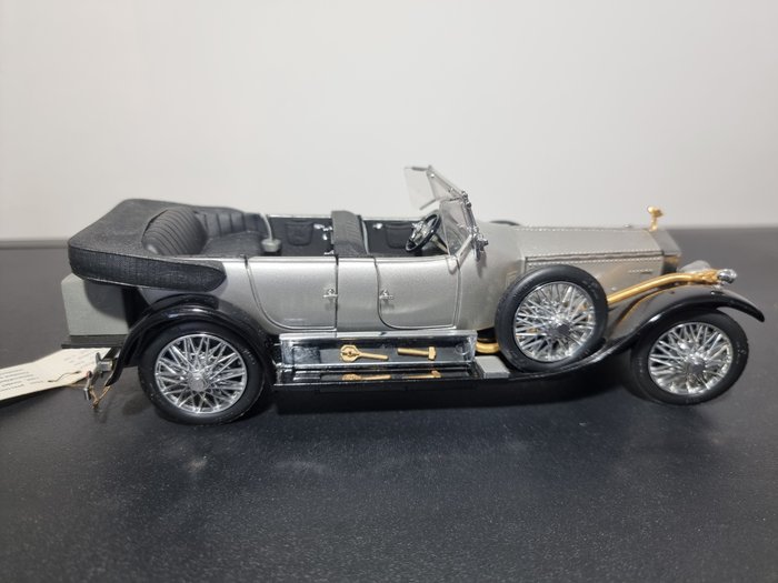 Image 3 of Franklin Mint - 1:24 - 1925 Rolls Royce Silver Ghost