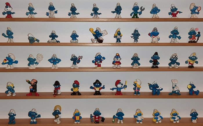 Preview of the first image of Schleich / Bully - 50 Smurfs (Le Schtroumps) - 1960-1969.