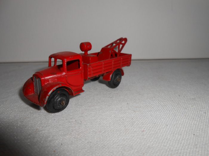 Preview of the first image of Dinky Toys - 1:48 - Ref 30E Breakdown Crane Lorry.
