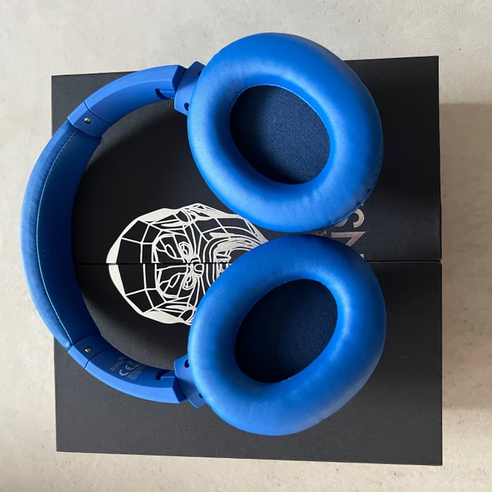 Image 2 of Richard Orlinski (1966) - Headphones King Kong - Blue Metallic (incl box and COA)