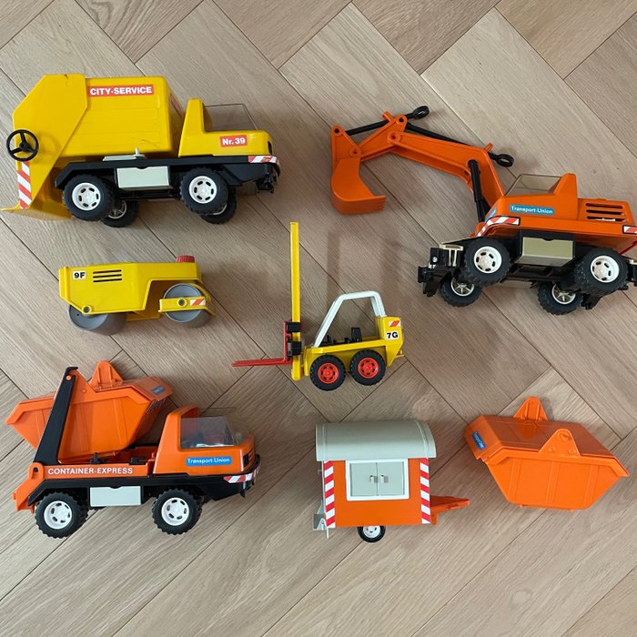 Preview of the first image of Playmobil - Large collection from Transport and Construction with accessories - 1980-1989.