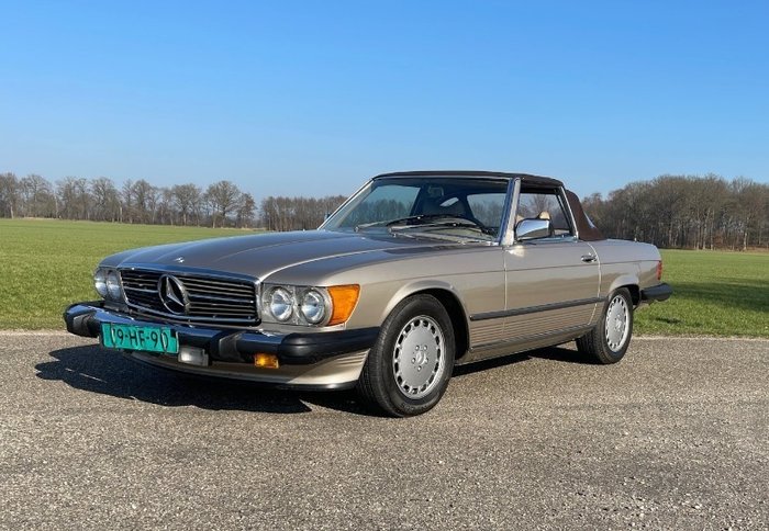 Preview of the first image of Mercedes-Benz - 560 SL - 1987.