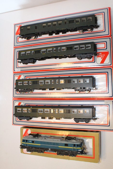 Image 3 of Lima H0 - 208027L/ 309108/309303 - Electric locomotive, Passenger carriage - Series 15 with 4 M2 ca