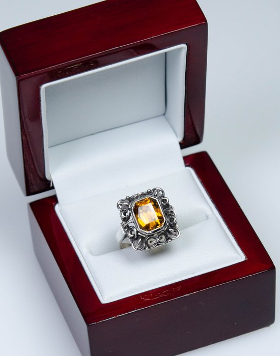 Image 3 of 800 Silver - Ring - Citrine (tested)