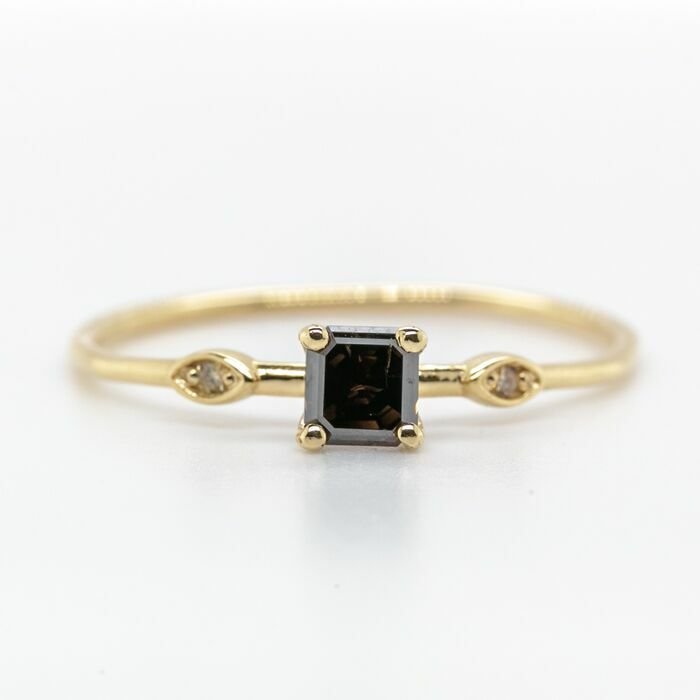 Preview of the first image of No Reserve Price - 0.37 tcw - 14 kt. Yellow gold - Ring Diamond.