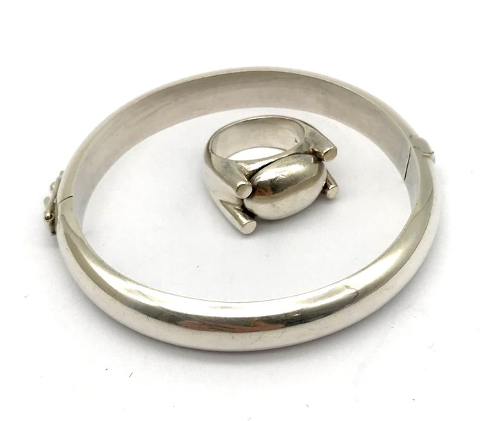 Preview of the first image of 925 Silver - Bracelet, Ring.