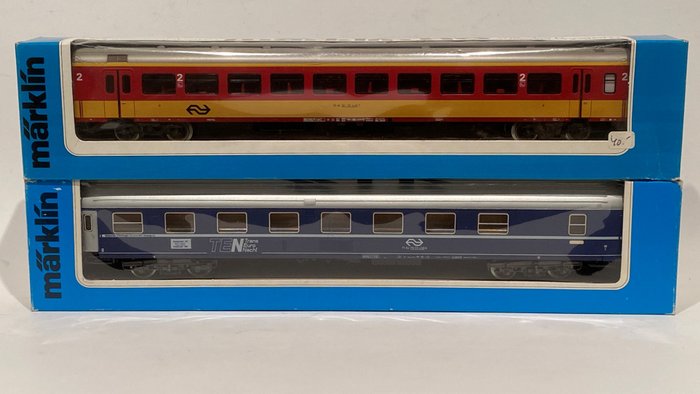 Preview of the first image of Märklin H0 - 4151/4163 - Passenger carriage - Benelux and sleeping car TEN - NS.