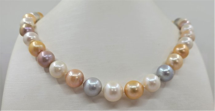 Preview of the first image of No Reserve Price - 10.5x13.5mm Multi Edison Pearls - 14 kt. White gold - Necklace.