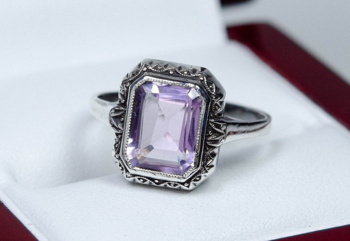 Preview of the first image of 935 Silver - Ring - Amethyst (tested).