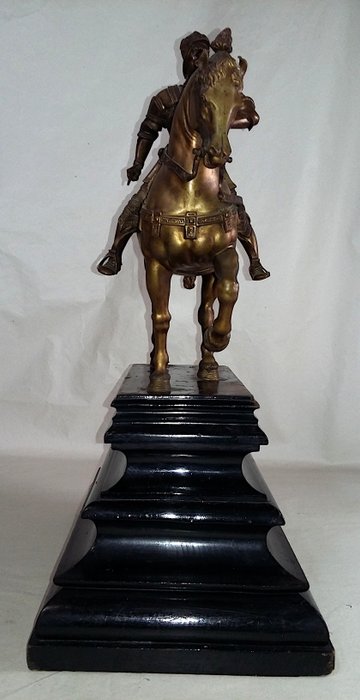 Image 3 of Bronze statue of Bartolomeo Colleoni - total height cm. 57 - Bronze, Wood - 19th century