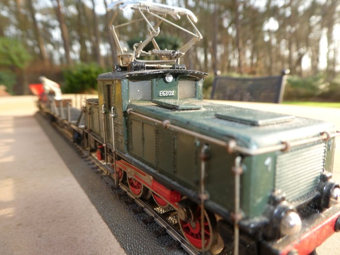 Preview of the first image of Märklin H0 - CE 800/366/392C/4513 - Electric locomotive, Freight carriage - Freight train, electric.