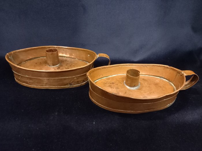 Preview of the first image of Candlestick, Two blazers (2) - Copper - 19th century.
