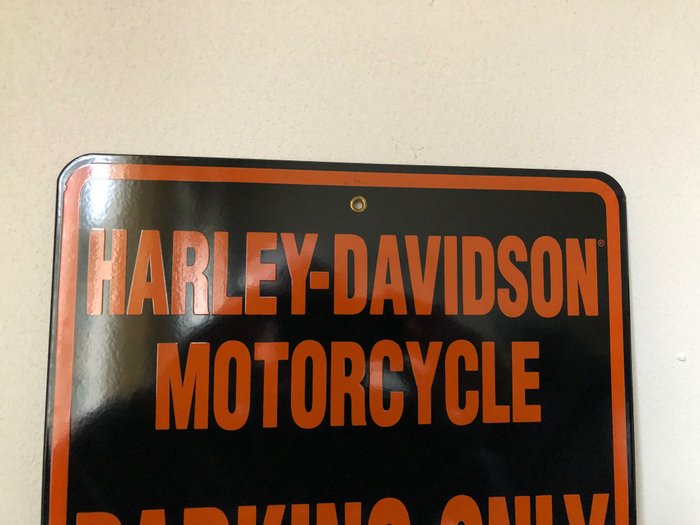 Image 3 of Sign - Harley Davidson. No Cages allowed. - Ande Rooney. USA. 2002.