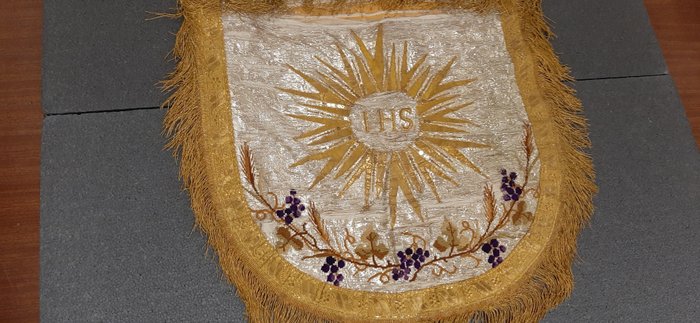 Image 2 of Frieze embroidered with gold and silver threads - Textiles - 19th century