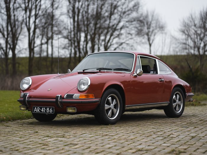 Preview of the first image of Porsche - 911 T Coupe - 1969.