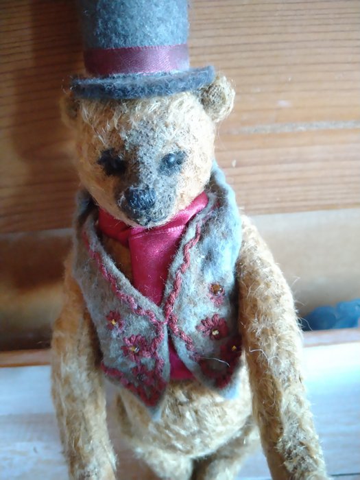 Image 2 of Burlington bearties - Ours - Bear Collector character - 1980-1989 - U.K.