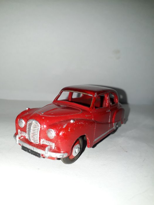 Preview of the first image of Dinky Toys - 1:43 - Austin Somerset - Made in England.