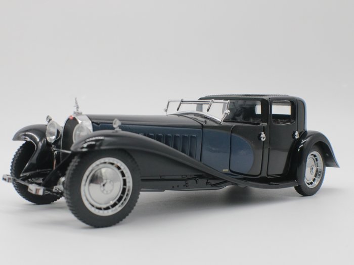 Image 3 of Franklin Mint - 1:24 - Bugatti Royal Coupe Napoleon from 1928 - High End Precision Model with 925 S