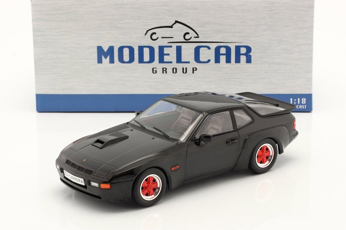 Modelcar Group 1:18 - Sportwagenmodell -Porsche 924 Carrera GT 1981 - (Rote Felgen)