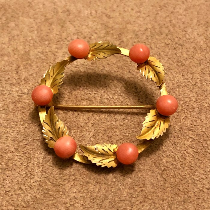 Preview of the first image of 800 Silver - Brooch Coral.