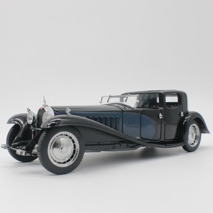 Preview of the first image of Franklin Mint - 1:24 - Bugatti Royal Coupe Napoleon from 1928 - High End Precision Model with 925 S.