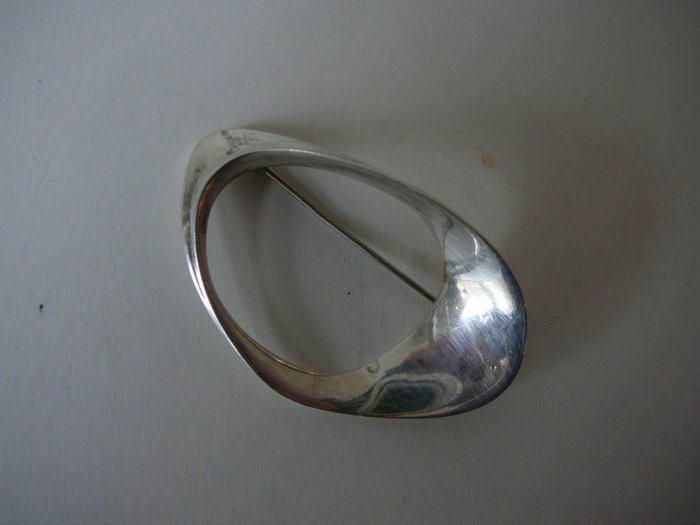 Image 2 of 925 Silver - Brooch