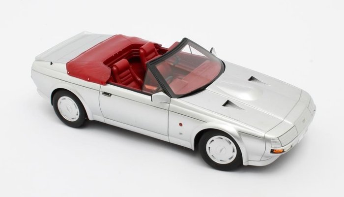Image 2 of Cult Scale Models - 1:18 - Aston Martin Zagato Spyder 1987 Zilver - CML034-2