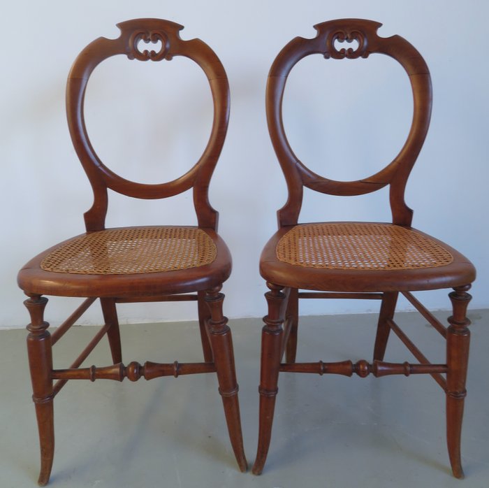 Preview of the first image of Balloon back seats - Biedermeier - Mahogany, reeds - Mid 19th century.