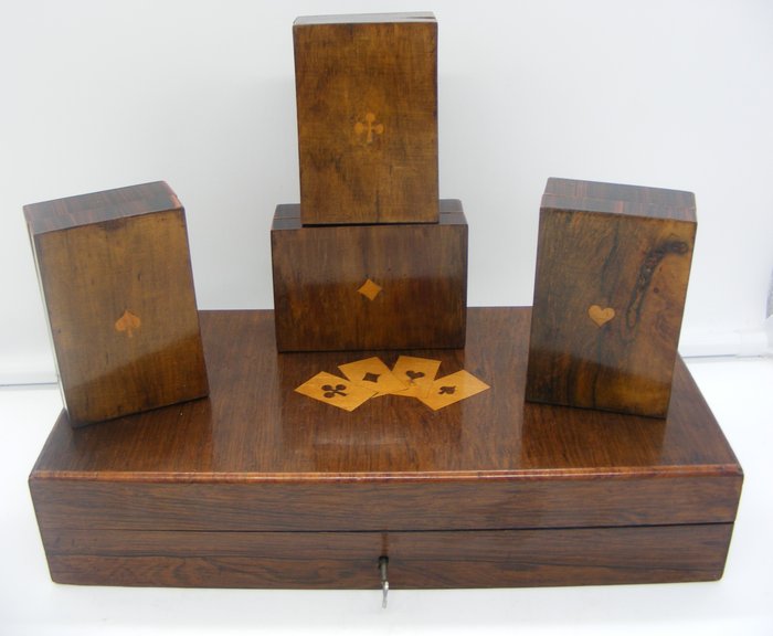 Preview of the first image of Card box with chip boxes - Wood - Late 19th century.