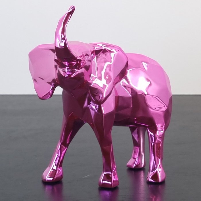 Image 3 of Richard Orlinski (1966) - Elephant Spirit (Pink Edition) SOLD OUT
