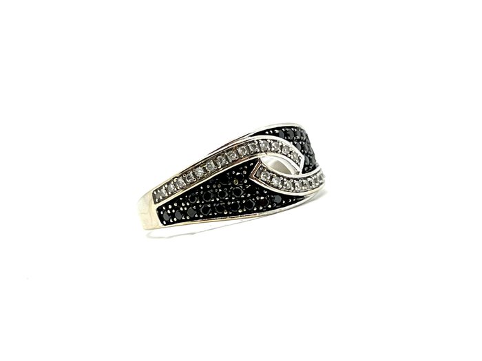 Preview of the first image of NO RESERVE - 18 kt. White gold - Ring - 0.28 ct - hematites.
