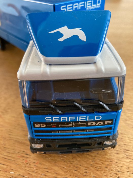 Preview of the first image of Tekno - 1:50 - DAF 95 430 ATi - Seafield.