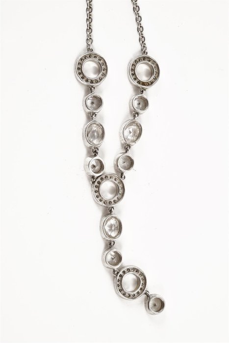Image 2 of Een zilveren collier incassetteafgezet met geslepen en gefacetteerde kristal stenen - 925 Silver -