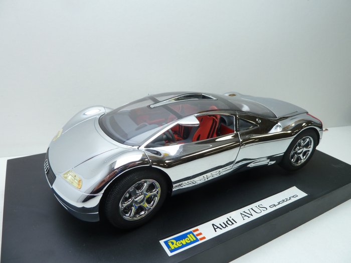 Preview of the first image of Revell - 1:18 - Audi Avus Quattro.