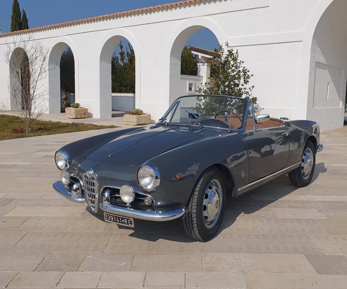 Preview of the first image of Alfa Romeo - Giulietta Spider 1300 - 1961.