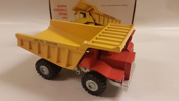 Preview of the first image of Dinky Toys - 1:43 - ref. 290 Aveling Barford Centaur Dump Truck.