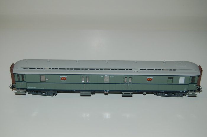 Image 2 of Artitec H0 - 20.296.03 - Passenger carriage - Mail car P 7901 in Turquoise livery - NS