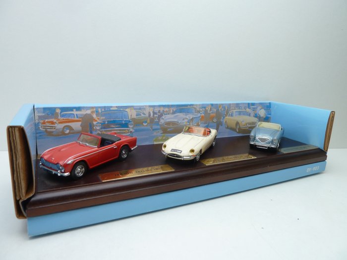 Image 2 of Dinky Toy-Matchbox - 1:43 - British Sportscar Collection Triumph, Jaguar, Austin