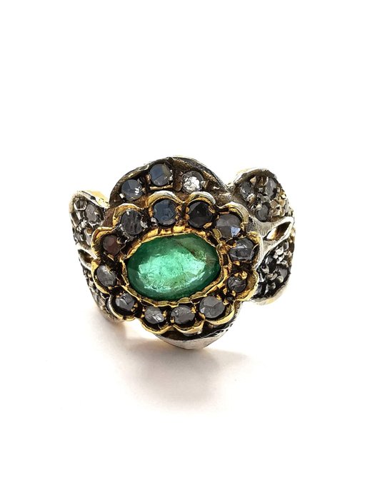 Preview of the first image of "NO RESERVE PRICE" Silver, Yellow gold - Ring Emerald - Diamonds.