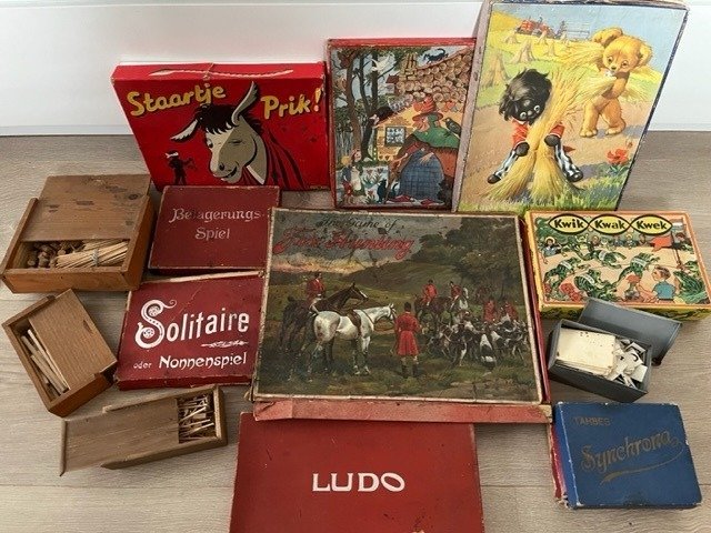 Preview of the first image of Different Brands - Board games - 1930-1939 - Netherlands.