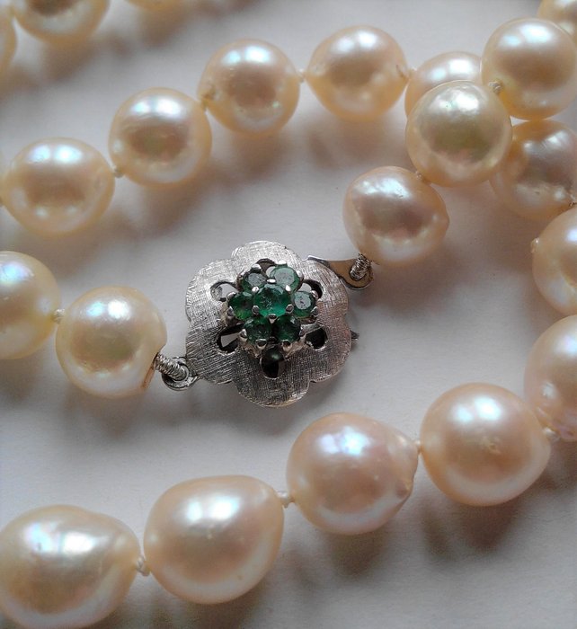 Preview of the first image of 925 Silver - Necklace Emerald - Saltwater beads up to 10 mm.