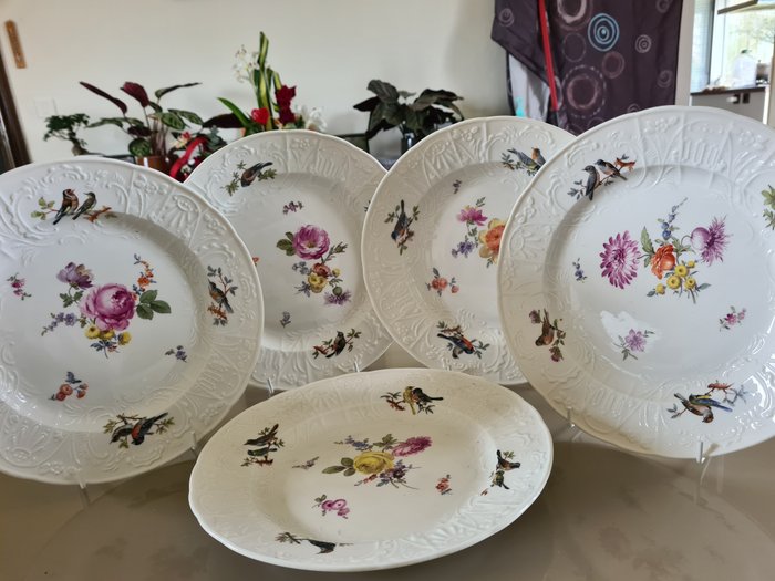 Image 2 of Meissen - Plates (5) - Porcelain