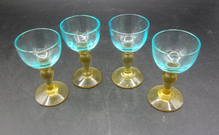 Image 2 of Legras & Cie. - Chantilly model liquor glasses / Pompadour model glasses (6)