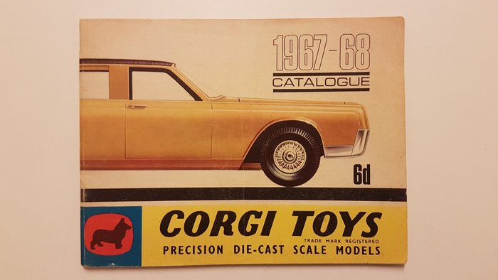 Image 2 of Corgi - 1:43 - 3x Oude Corgi Catalogi vanaf 1961 + Corgi boek