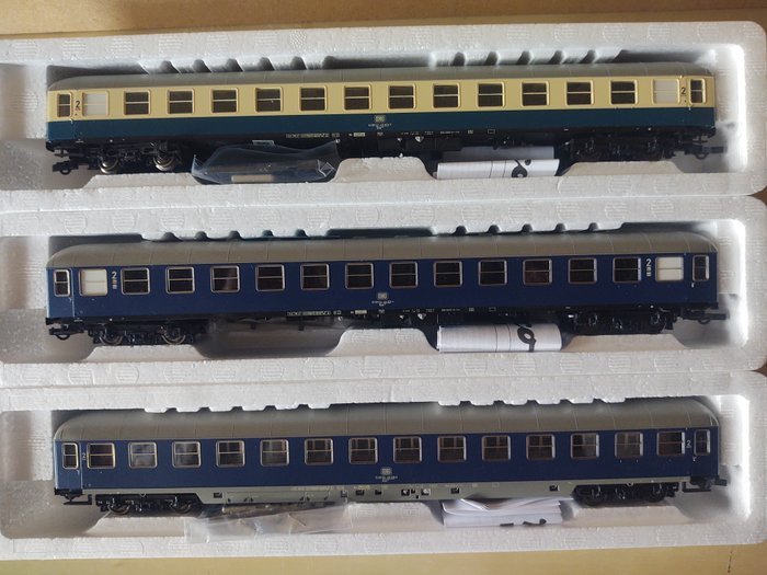 Image 3 of Roco H0 - 64029 - Passenger carriage set - Set of three couchette carriages - DB